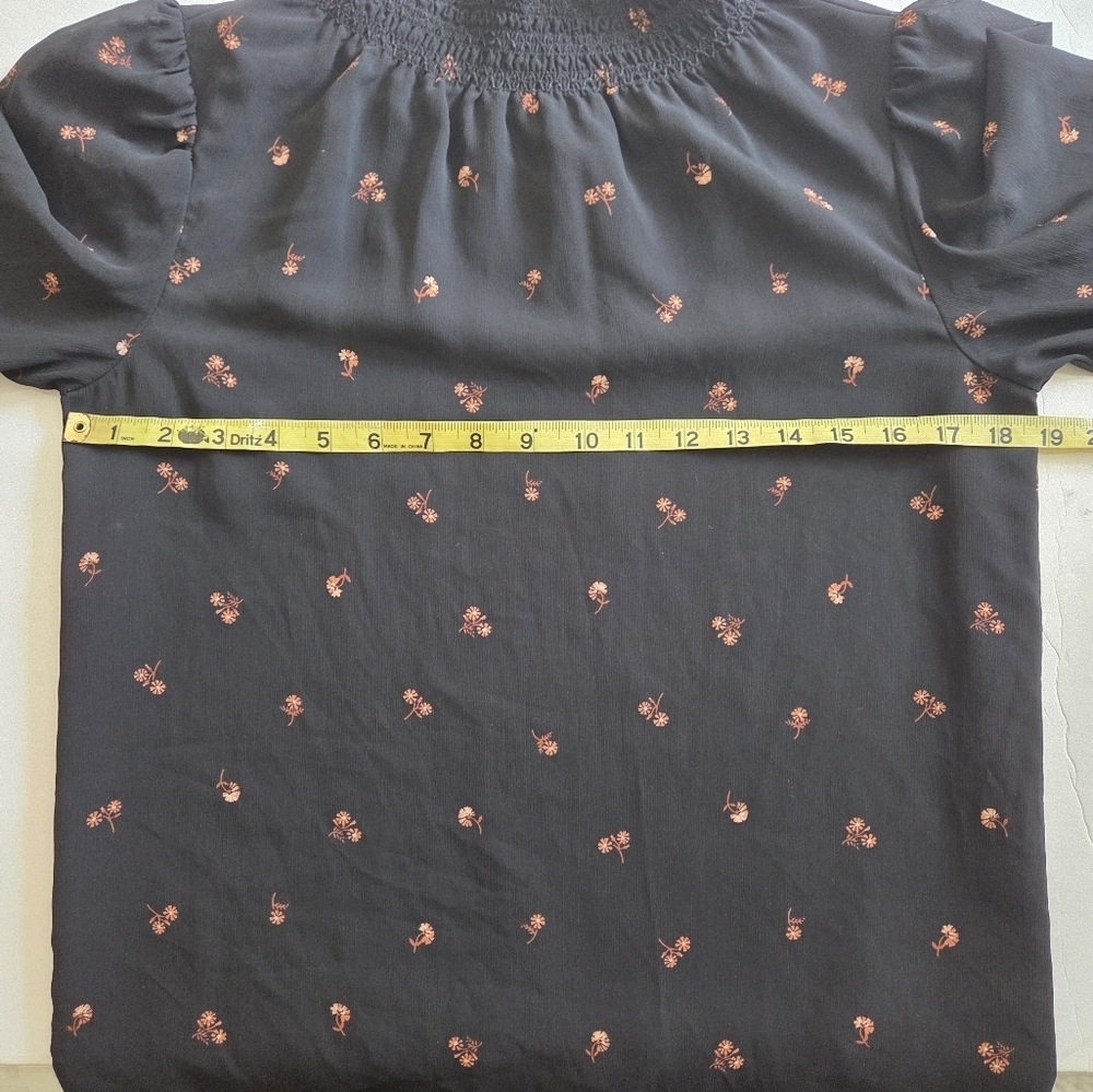 Madewell Smocked Mockneck Top - Picture 8 of 9